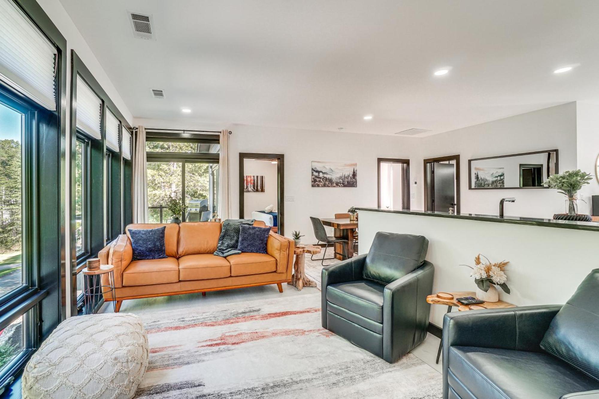 Luxury Modern Home On Golf Course With Game Room! ヘレン エクステリア 写真