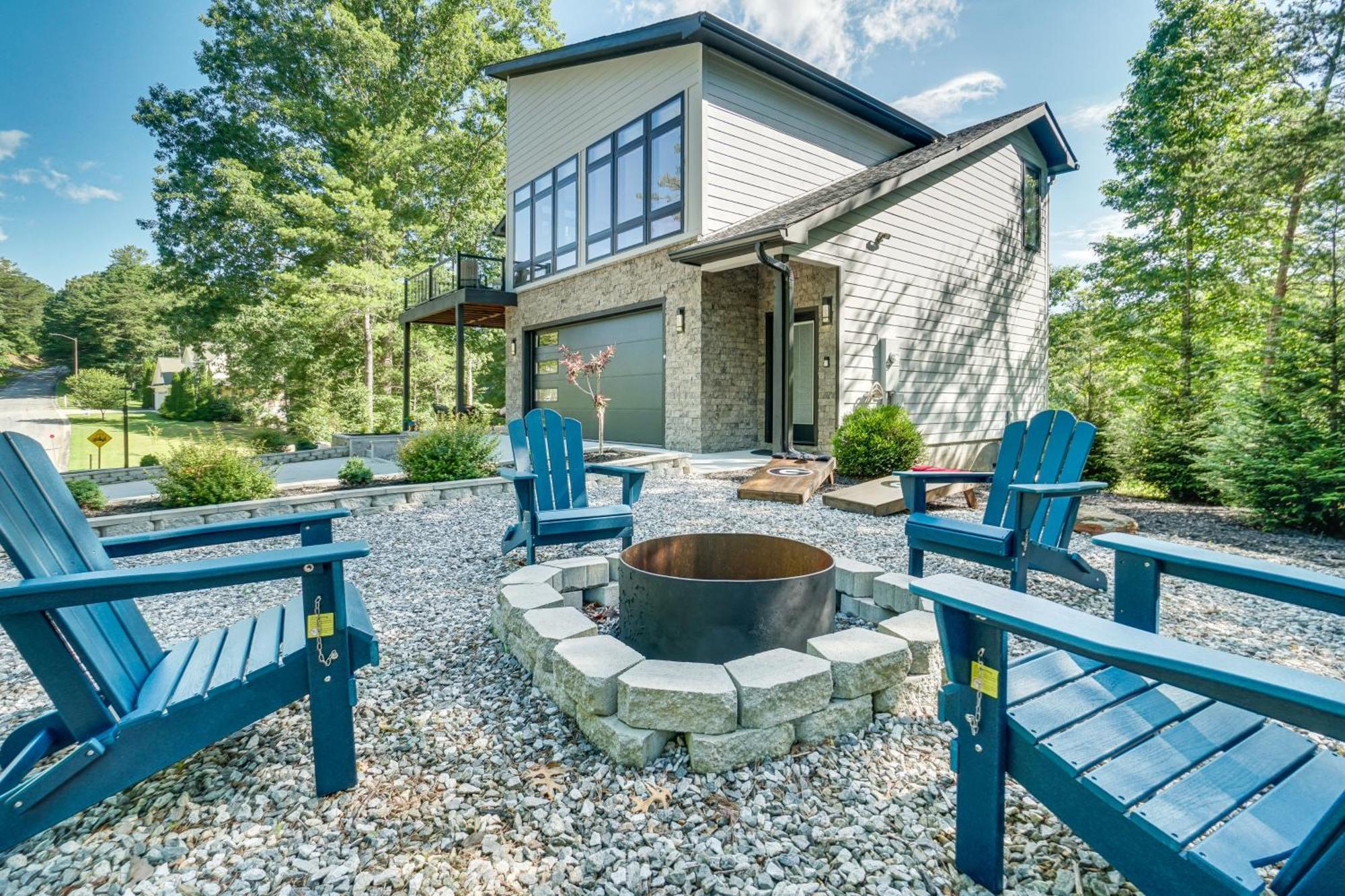 Luxury Modern Home On Golf Course With Game Room! ヘレン エクステリア 写真